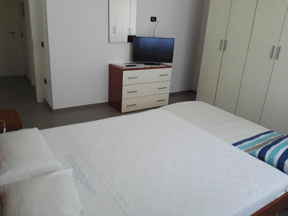 B&B "Al Colle 11" Fano Bagian luar foto